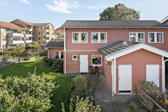 Radhus, Liljegatan 20, Bäckadal, Ängelholm