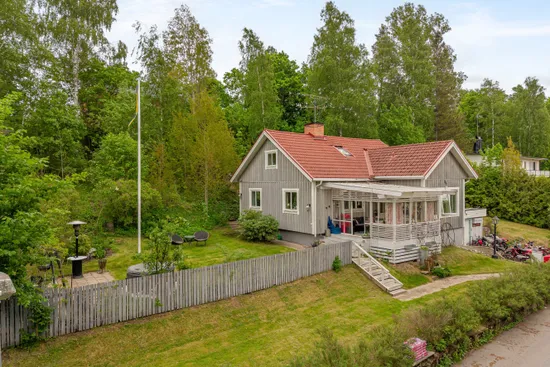 Villa, Suckarnas allé 7, Hällbybrunn, Eskilstuna