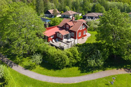 Villa, Vallaholmsvägen 3, Ringstorp, Örebro