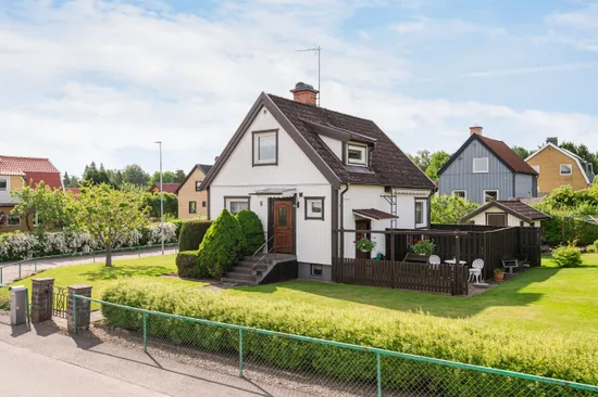 Villa, Furulidsgatan 8, Övre Holm, Motala