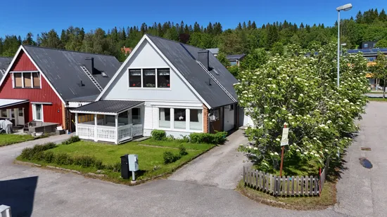 Radhus, Klarinettgatan 9, Gånsvik, Härnösand