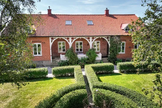 Villa, Larsgården / Räckavägen 21, Borrby, Simrishamn