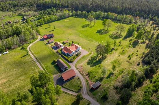 Gård/Skog, Rågvägen 22, Karlsborg
