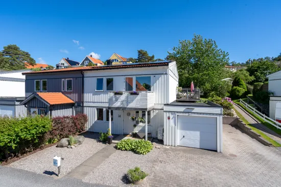 Radhus, Skotsteksgatan 14, Strömstad