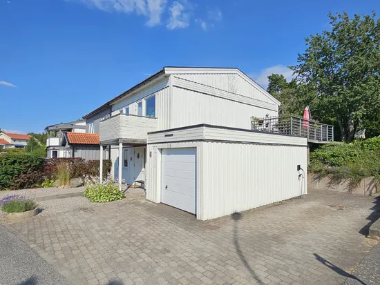 Radhus, Skotsteksgatan 14, Strömstad