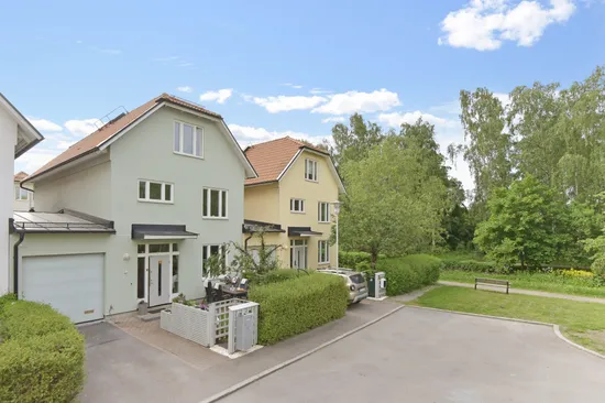 Radhus, Åkertegsgränd 12, Sundby, Stockholm