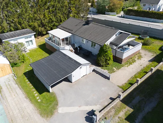 Villa, Bärnstensvägen 5, Skälby, Järfälla