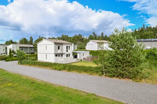 Villa, Adlerfelts gata 16, Sanda Ängar, Upplands Väsby