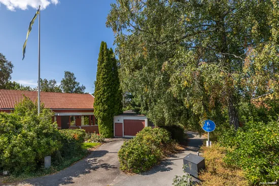 Radhus, Skridskovägen 33, Viksjö, Järfälla