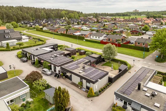 Villa, Vadarvägen 54, Elund, Köping