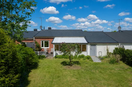 Villa, Radhus, Granvägen 47, Oppeby, Nyköping