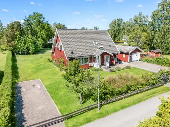 Villa, Domherrestigen 18, Nedre Svärtinge, Norrköping