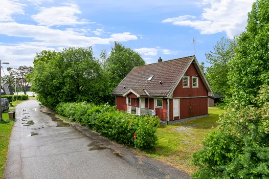 Villa, Holmgatan 5, Säljan, Sandviken