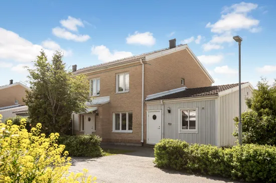 Villa, Hjortrongatan 28, Slavsta, Uppsala
