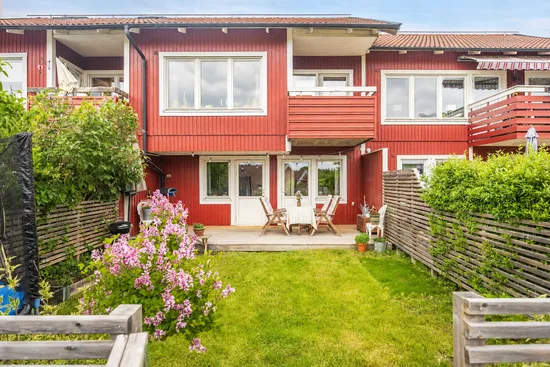 Villa, Radhus, Odlingsvägen 50, Solgårdsgärde, Vallentuna