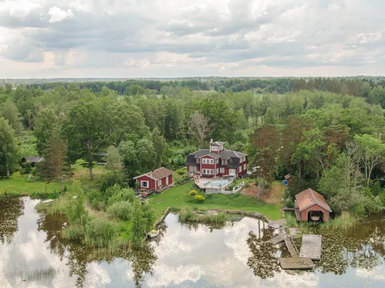 Villa, Björknäs 11, Västerås