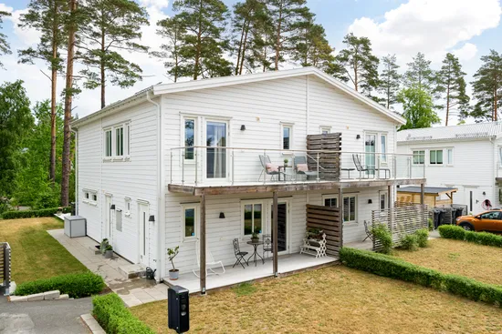 Radhus, Grobladsvägen 16B, Åhus - Täppetleden, Kristianstad