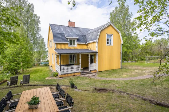 Villa, Trädgårdsgatan 6, Bjurholm