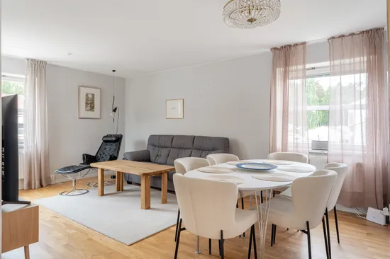 Bostadsrätt, Flygkårsvägen 23, Hägernäs, Täby