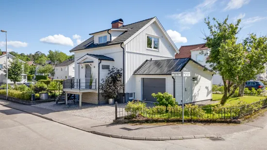 Villa, Vässlegatan 11, Strömslund, Trollhättan