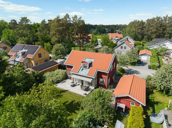 Villa, Skärvstensvägen 11, Starbo, Uppsala