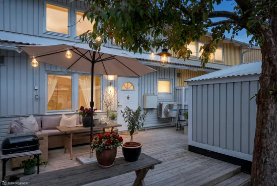 Villa, Radhus, Alliansvägen 10, Gribbylund, Täby