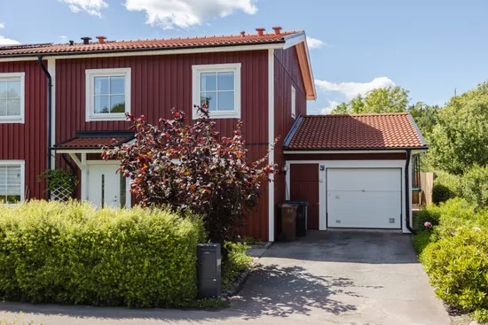 Radhus, Blåklockevägen 67, Norra Gryta, Västerås