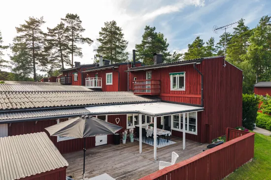 Radhus, Brunnsvägen 150A, Strängnäs
