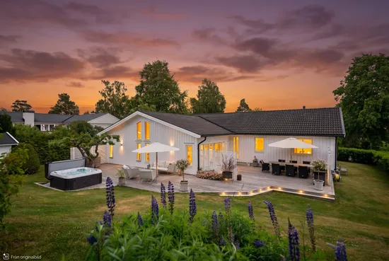 Villa, Dalvägen 69, Ella Park, Täby