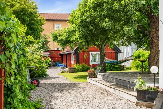 Villa, Västra Trädgårdsgatan 13, Centralt Väster, Nyköping