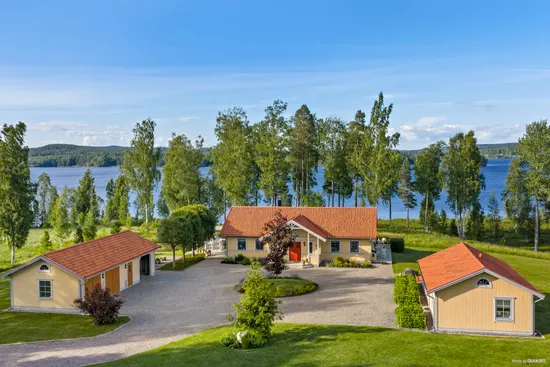 Villa, Smedstorp 134, Smedstorp straxt utanför Nora., Nora