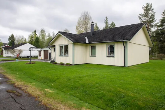 Villa, Falkvägen 5, Malå