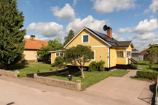 Villa, Bergsgatan 14, Vänsta, Hallstahammar