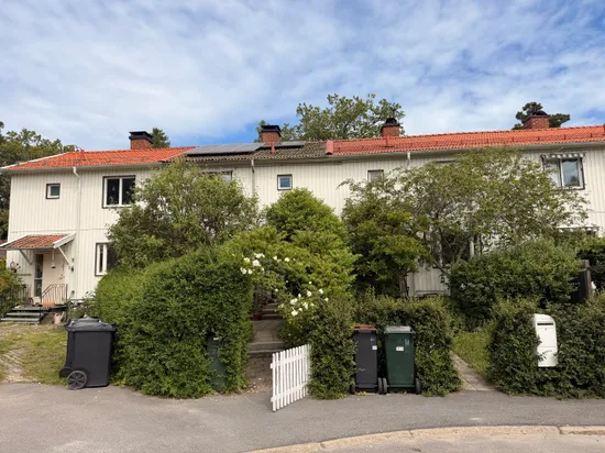 Villa, Radhus, Gimågatan 28, Bagarmossen, Stockholm
