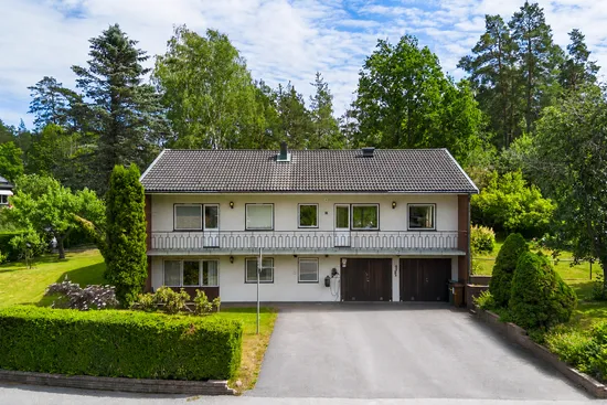 Villa, Slåttervägen 84, Centrum/Fårdala, Tyresö