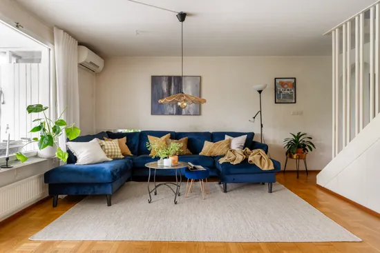 Radhus, Skolängen 6, Sävedalen, Partille
