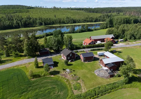 Gård/Skog, Svärdsjövägen 444, Sandviken