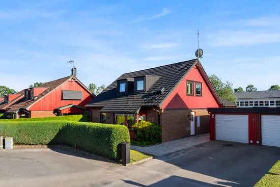 Villa, Radhus, Satellitvägen 11, Ljungdala, Hässleholm