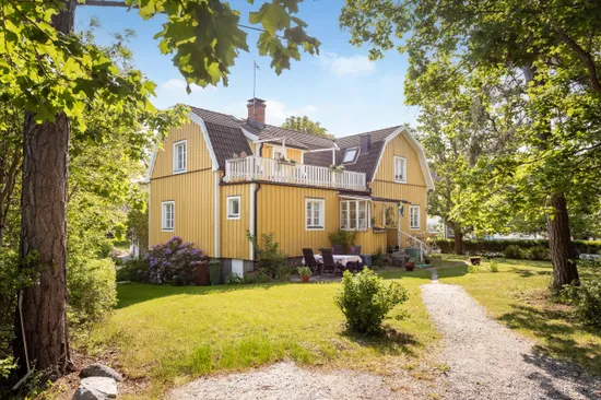 Villa, Bifrostvägen 5, Skälby, Järfälla