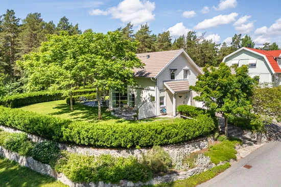 Villa, Krokivägen 1, Viksjö Hummelmora, Järfälla