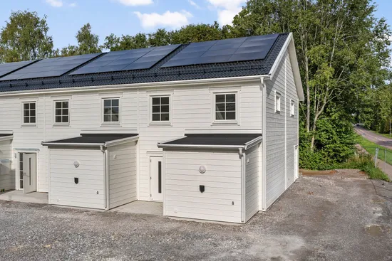 Radhus, Tolvmilavägen 95A, Hönsarvet, Borlänge