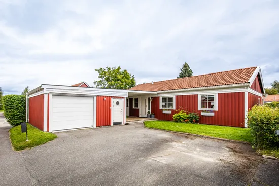 Villa, Smultronvägen 3, Odensala, Östersund