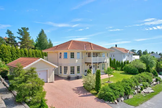 Villa, Fornminnesvägen 8, Strömstad