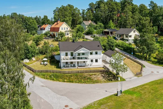 Villa, Solvägen 12, Folkparksområdet, Upplands Väsby