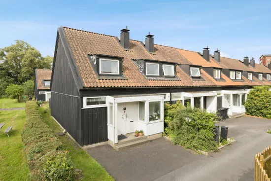 Villa, Radhus, Krönikegatan 19, Hisings Backa, Göteborg