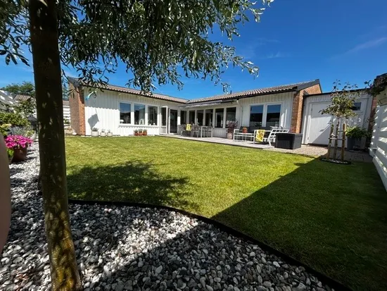 Villa, Radhus, Sädesvägen 124, Lerberget, Höganäs