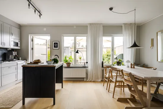 Radhus, Jägarbacken 52C, Strängnäs