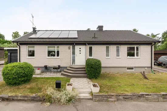Villa, Granitvägen 13, Brattberget, Arboga