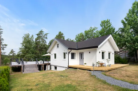 Villa, Väpnarstigen 15, Brevik, Tyresö