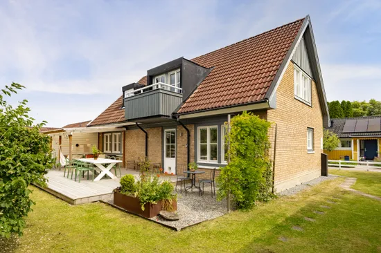 Villa, Skälbygatan 117, Skälby, Västerås